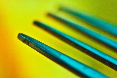 Mehānikas un mikrostruktūras līdzsvarošanas māksla: kā biopsijas adatas iegūs...